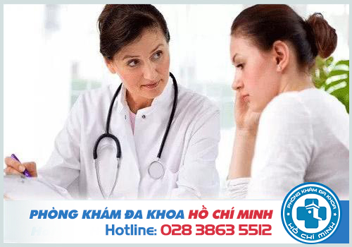 bác sĩ tư vấn và đưa ra phương pháp điều trị