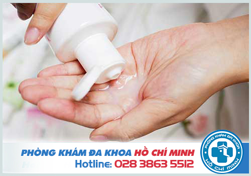 Vệ sinh không đúng cách dẫn đến viêm lộ tuyến cổ tử cung độ 4