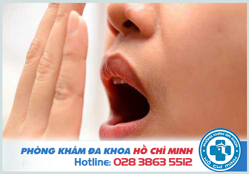 Viêm amidan nặng có thể gây hôi miệng ở người bệnh